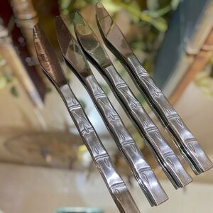 Vintage Bamboo Tiki Set 4 Dinner Knives Lifetime Cutlery LC Stainless Flatware